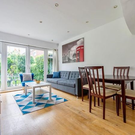 Lovely 2-Bed 15 Minutes To Central London Exterior foto