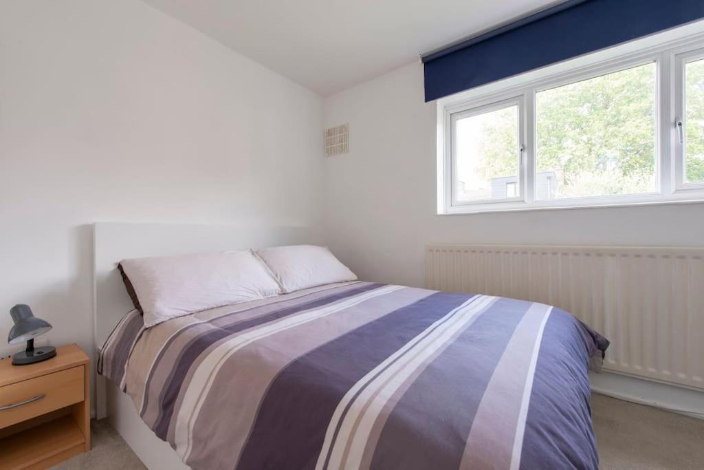Lovely 2-Bed 15 Minutes To Central London Exterior foto