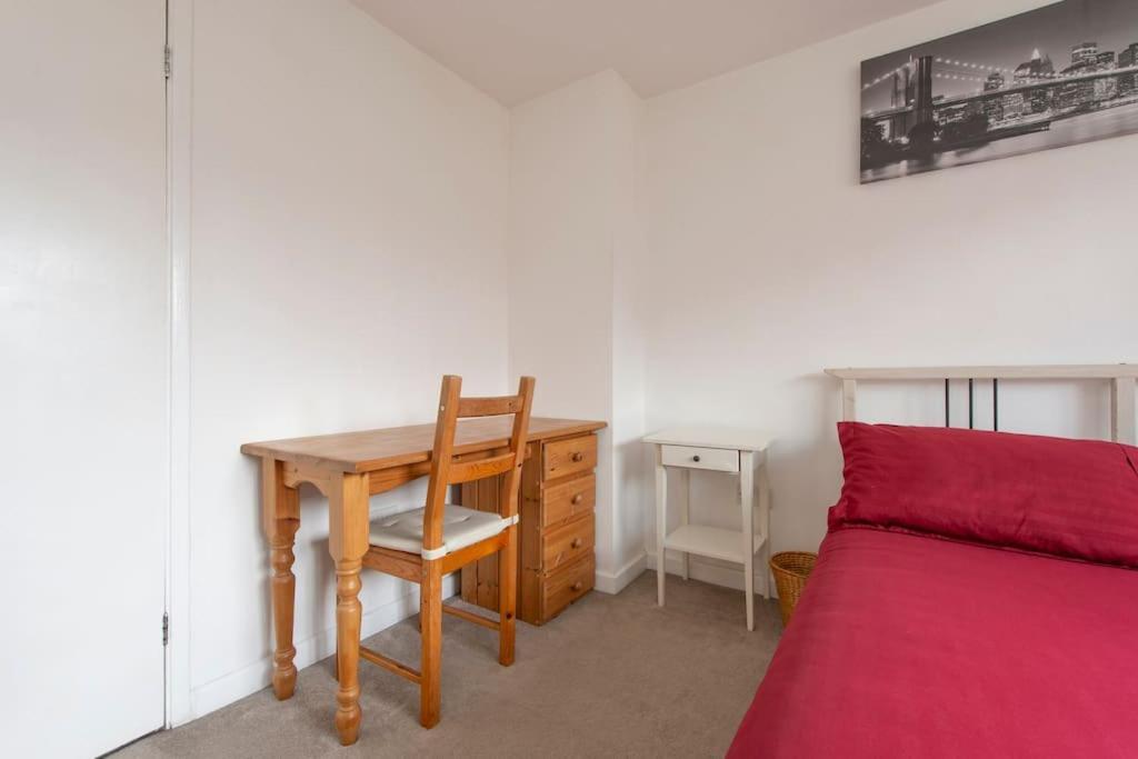 Lovely 2-Bed 15 Minutes To Central London Exterior foto
