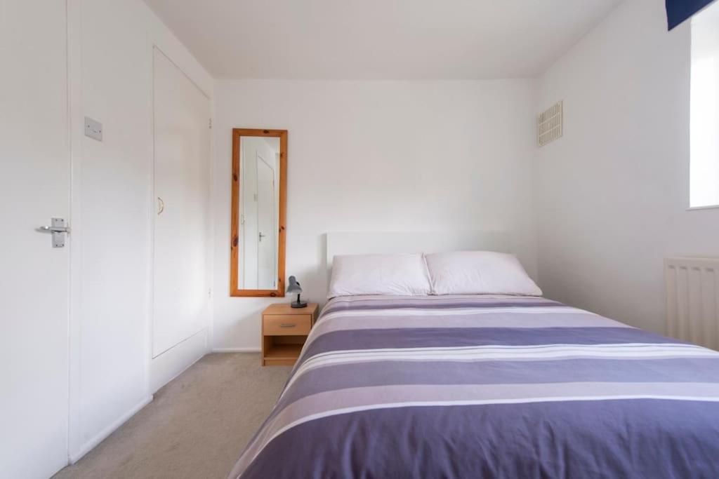 Lovely 2-Bed 15 Minutes To Central London Exterior foto